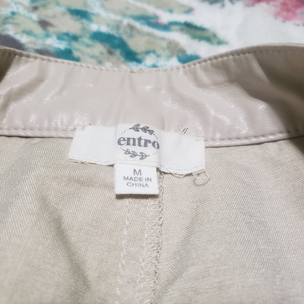 Entro Faux Leather Wide Leg Cargo Pants Beige Cream Size M - Picture 8 of 12